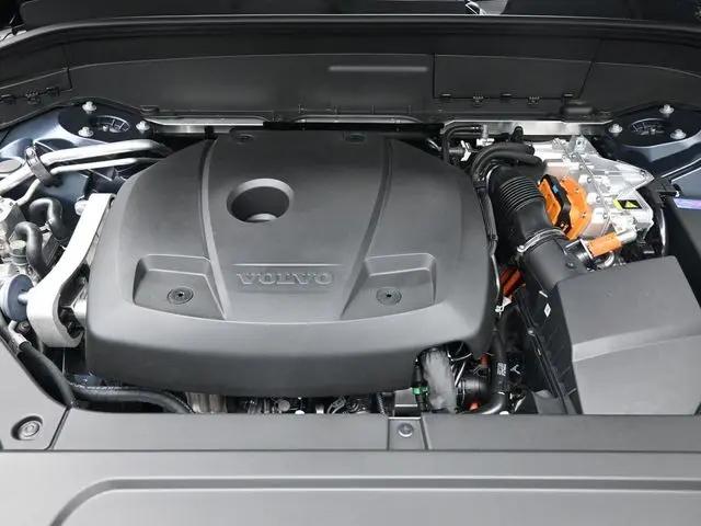 2026 Volvo XC90 Plug-In Hybrid Plus, T8 AWD, Electric/Gasoline, Bright, 7 Seats