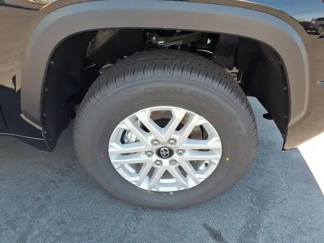 2026 Toyota Tundra SR5 CrewMax 5.5' Bed