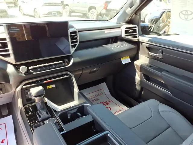 2026 Toyota Tundra SR5 CrewMax 5.5' Bed