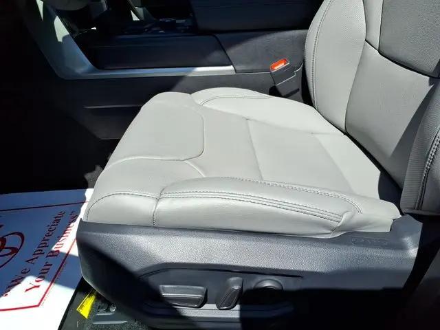 2026 Toyota Tundra SR5 CrewMax 5.5' Bed