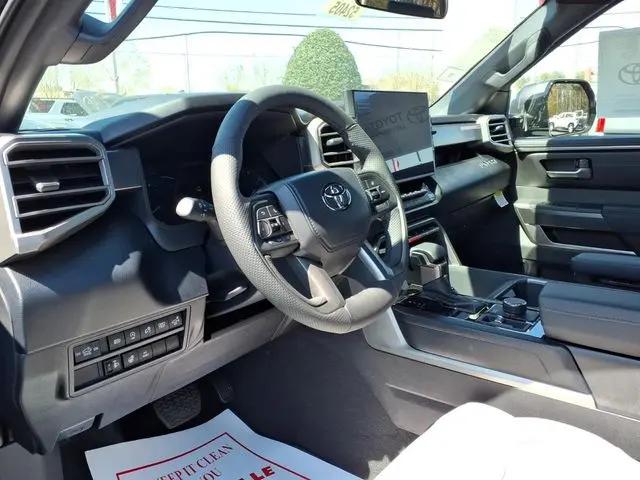 2026 Toyota Tundra SR5 CrewMax 5.5' Bed