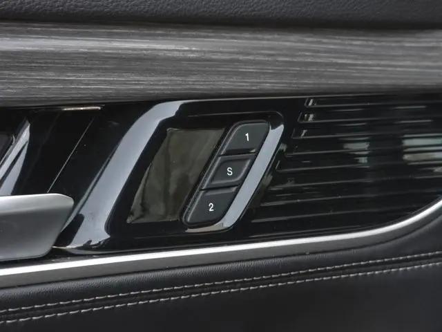 2024 Jeep Wagoneer Series II 4x2