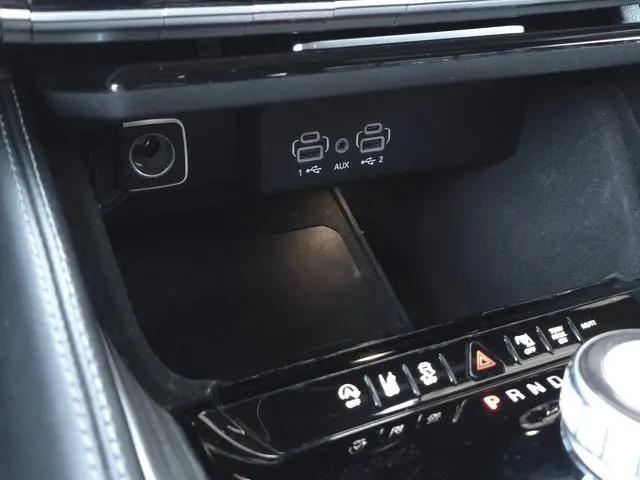 2024 Jeep Wagoneer Series II 4x2