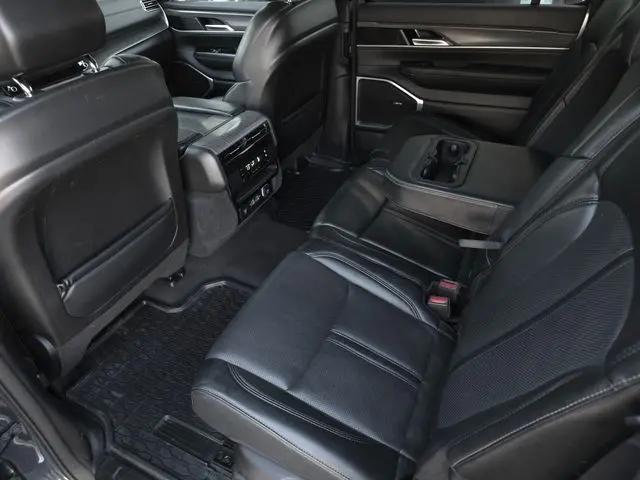 2024 Jeep Wagoneer Series II 4x2