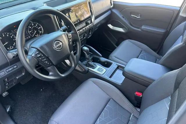 2026 Nissan Frontier Crew Cab Long Bed SV 4x4