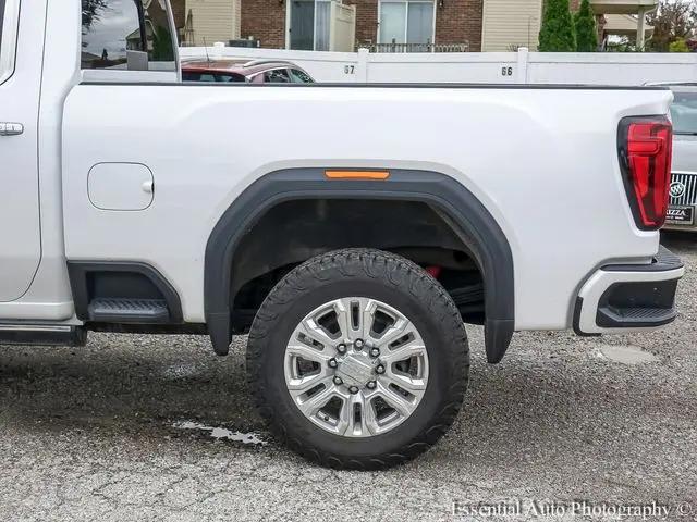 2022 GMC Sierra 2500HD 4WD Crew Cab Standard Bed Denali