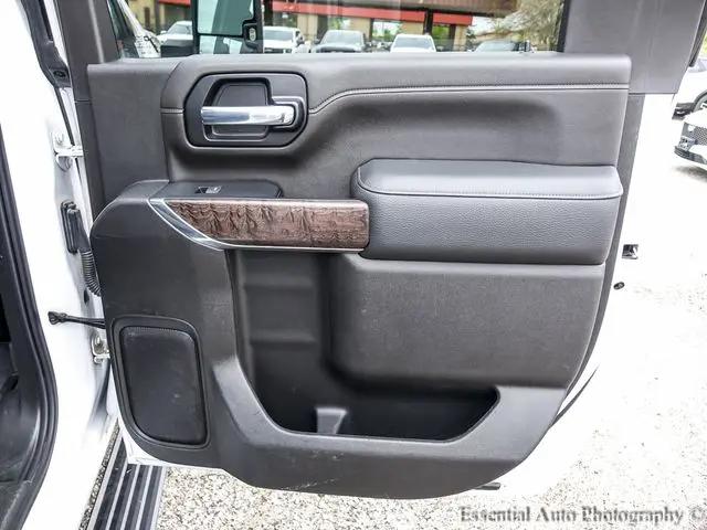 2022 GMC Sierra 2500HD 4WD Crew Cab Standard Bed Denali