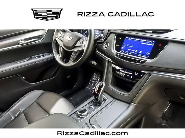 2022 Cadillac XT5 AWD Luxury