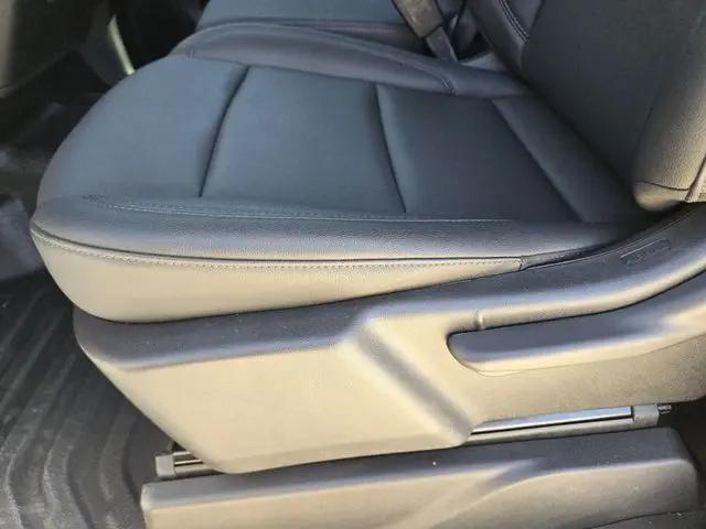 2025 Chevrolet Silverado 1500 4WD Regular Cab Long Bed WT