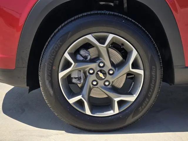 2026 Chevrolet Trax FWD LT