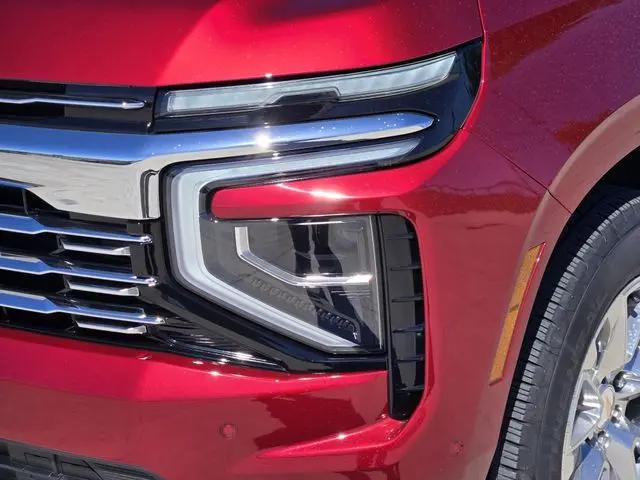 2025 Chevrolet Suburban 4WD Premier