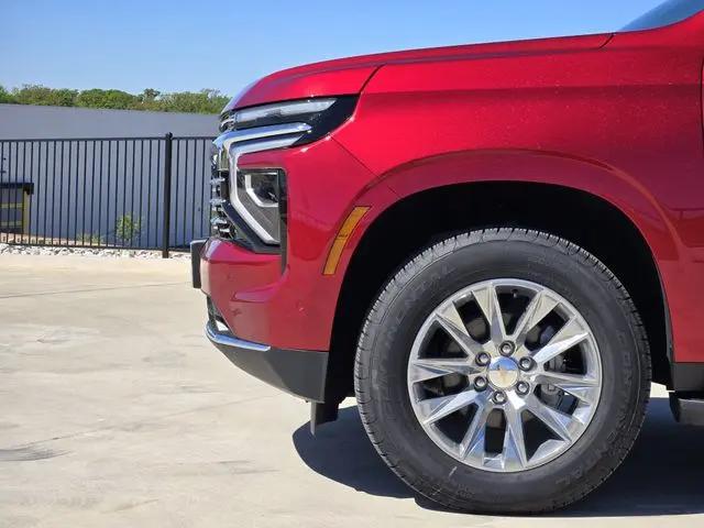 2025 Chevrolet Suburban 4WD Premier
