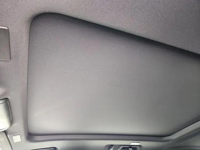 2025 Chevrolet Suburban 4WD Premier