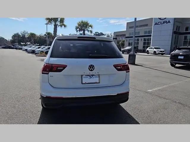2023 Volkswagen Tiguan 2.0T SE