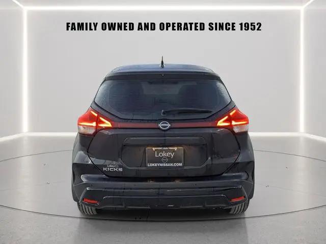2025 Nissan Kicks S