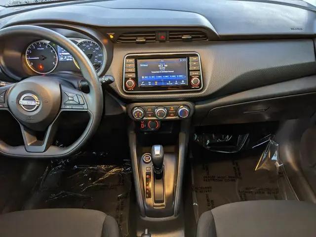 2025 Nissan Kicks S