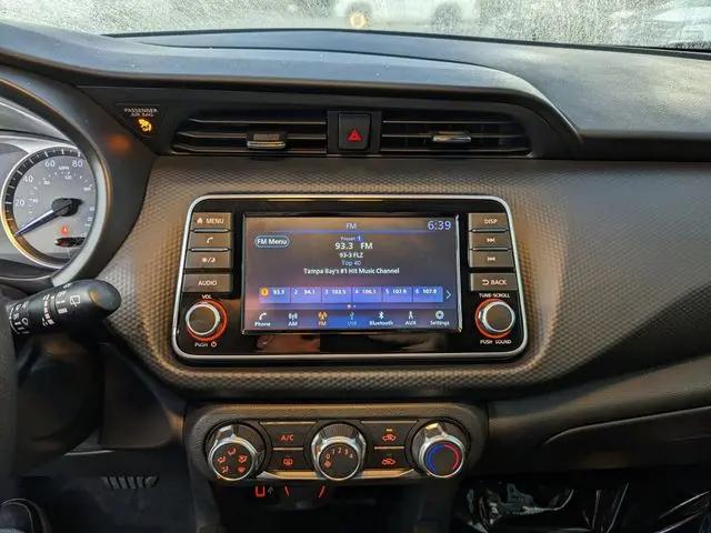 2025 Nissan Kicks S