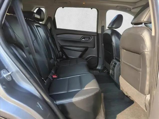 2021 Nissan Rogue SV FWD