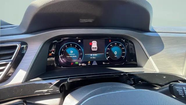 2026 Volkswagen Atlas Cross Sport SE with Technology
