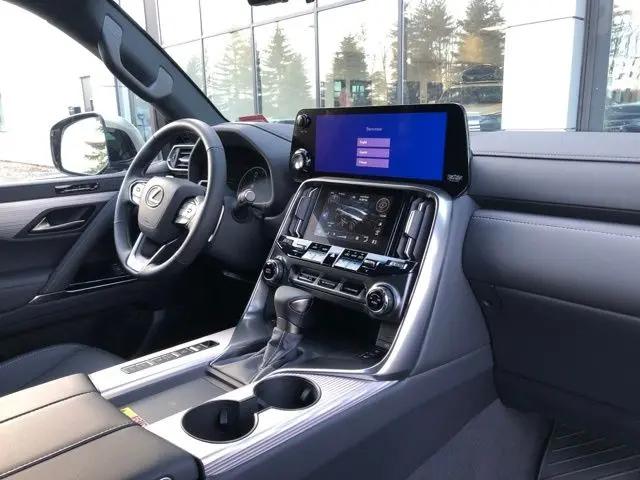 2026 Lexus LX F SPORT Handling