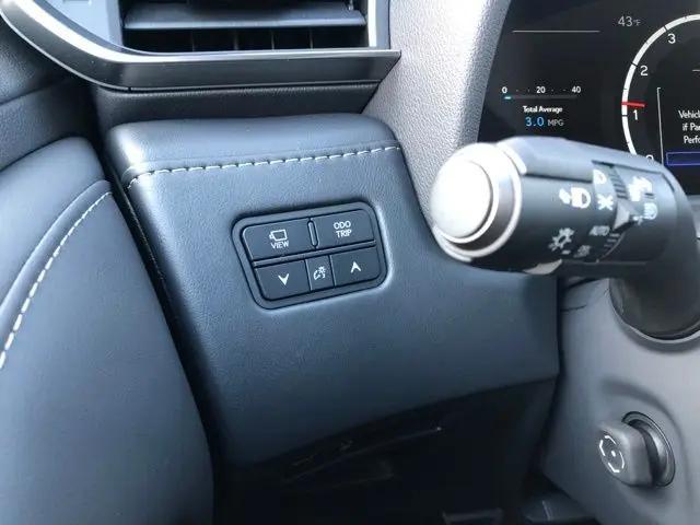 2026 Lexus LX F SPORT Handling