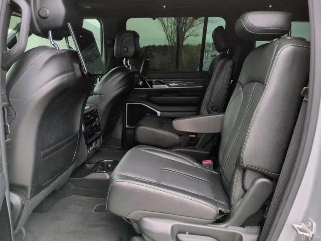 2022 Jeep Wagoneer Series III 4x4
