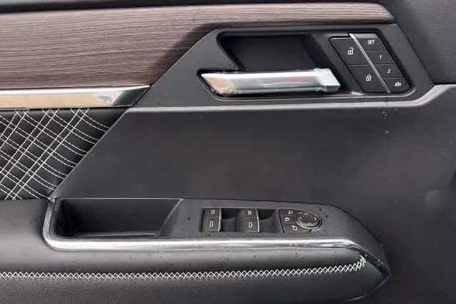 2026 GMC Acadia Denali AWD