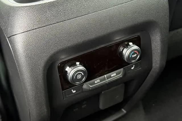 2026 GMC Acadia Denali AWD