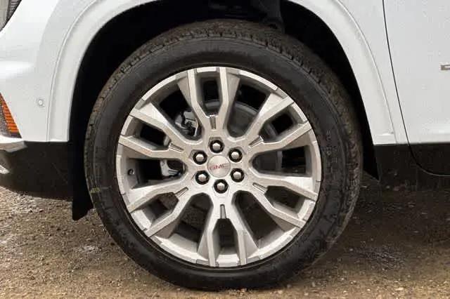 2026 GMC Acadia Denali AWD