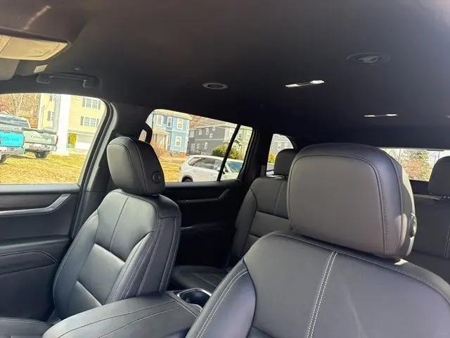 2026 GMC Acadia Elevation AWD