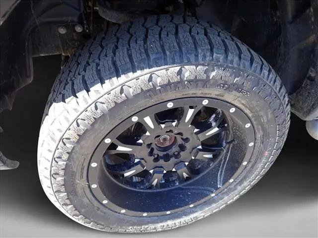 2017 Ram 1500 Express Quad Cab 4x4 6'4" Box