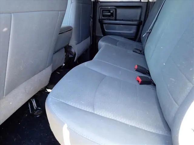 2017 Ram 1500 Express Quad Cab 4x4 6'4" Box