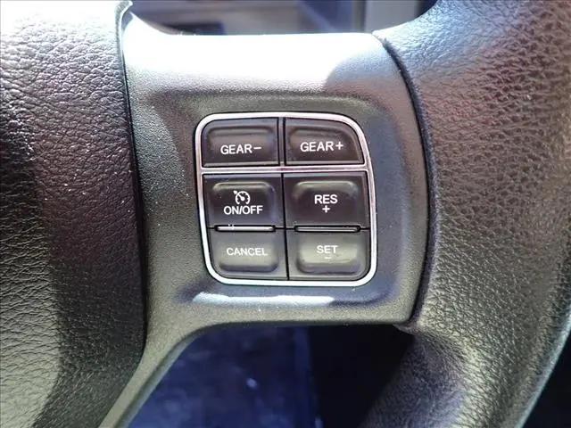2017 Ram 1500 Express Quad Cab 4x4 6'4" Box