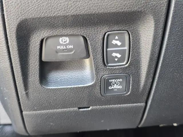 2026 Ram 1500 Laramie Crew Cab 4x4 57 Box