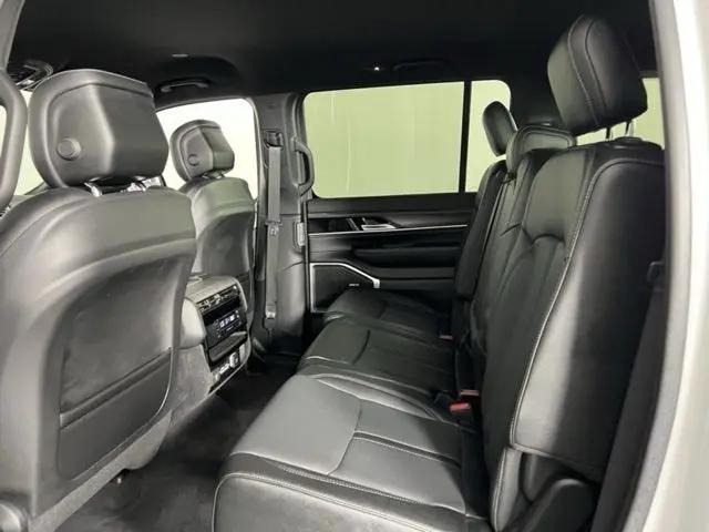 2023 Jeep Wagoneer Series III 4x4