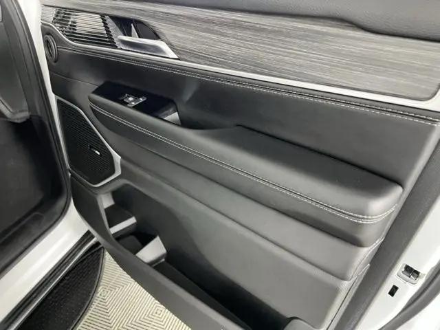 2023 Jeep Wagoneer Series III 4x4