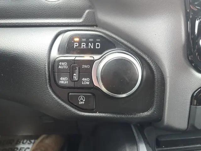 2022 Ram 1500 Big Horn Crew Cab 4x4 5'7" Box