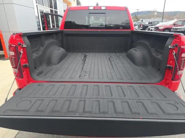2022 Ram 1500 Big Horn Crew Cab 4x4 5'7" Box