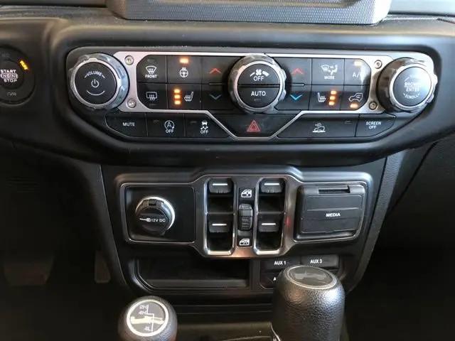 2022 Jeep Wrangler Unlimited Willys 4x4