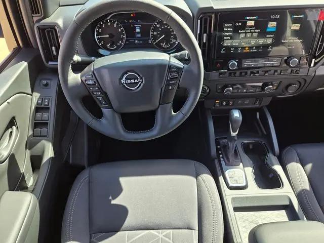 2026 Nissan Frontier Crew Cab SV 4x4
