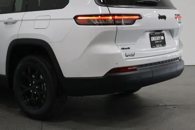 2026 Jeep Grand Cherokee L Altitude 4x4