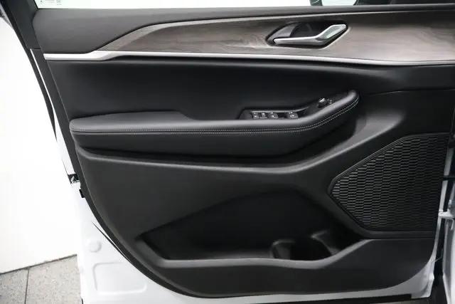 2026 Jeep Grand Cherokee L Altitude 4x4