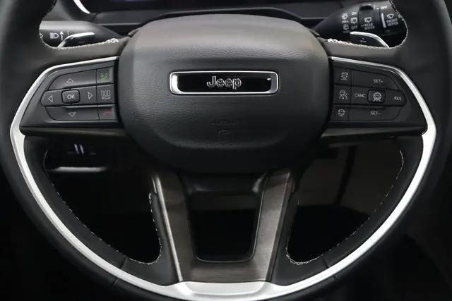 2026 Jeep Grand Cherokee L Altitude 4x4