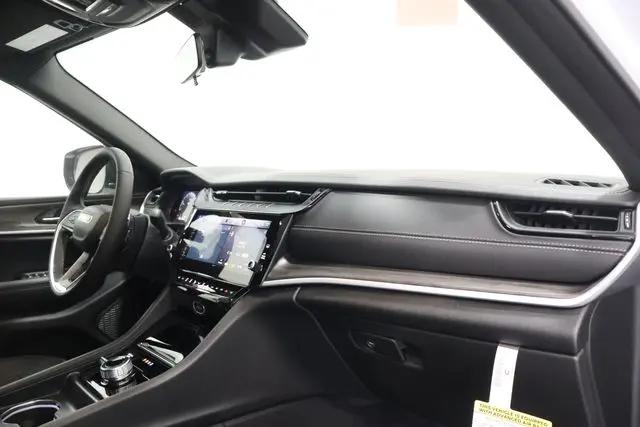 2026 Jeep Grand Cherokee L Altitude 4x4
