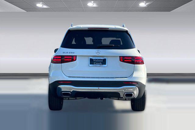 2026 Mercedes-Benz GLB 250
