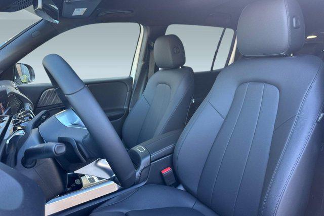 2026 Mercedes-Benz GLB 250