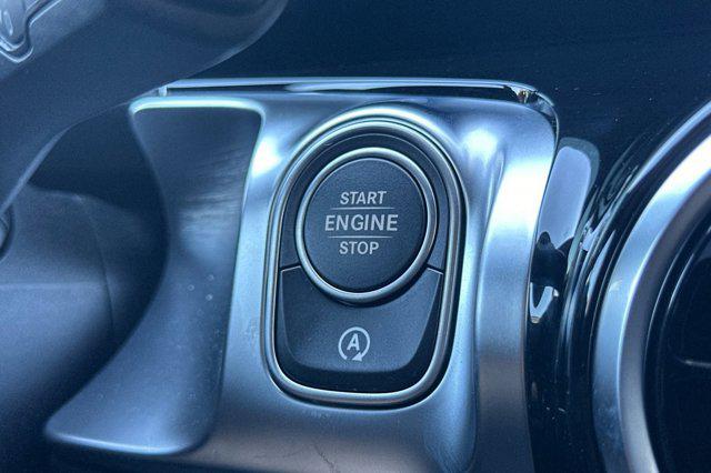 2026 Mercedes-Benz GLB 250