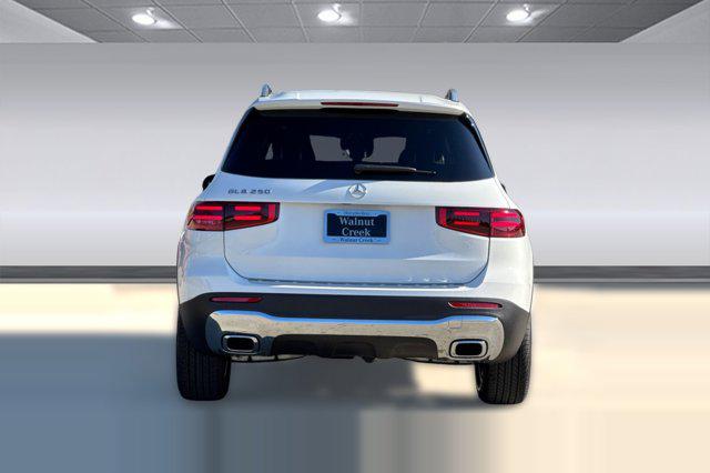2026 Mercedes-Benz GLB 250