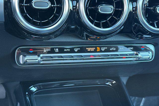 2026 Mercedes-Benz GLB 250