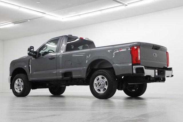 2025 Ford F-350 XLT